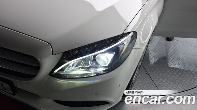 Mercedes-Benz C-Class C200 Avantgarde