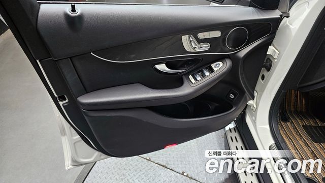 Mercedes-Benz GLC-Class GLC300 4MATIC