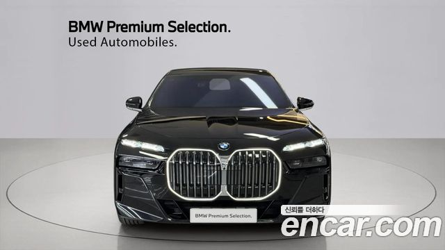 BMW 7-Series 740i xDrive M Sport