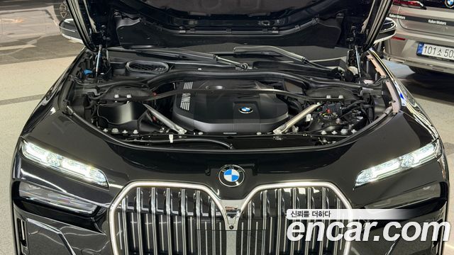 BMW 7-Series 740i xDrive M Sport