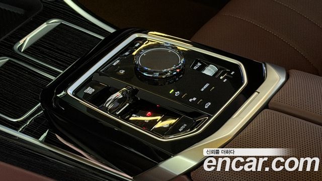 BMW 7-Series 740i xDrive M Sport