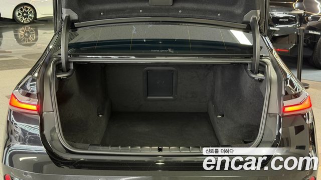 BMW 7-Series 740i xDrive M Sport