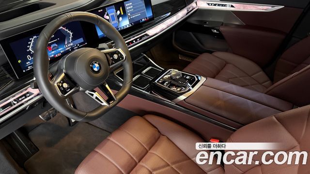 BMW 7-Series 740i xDrive M Sport