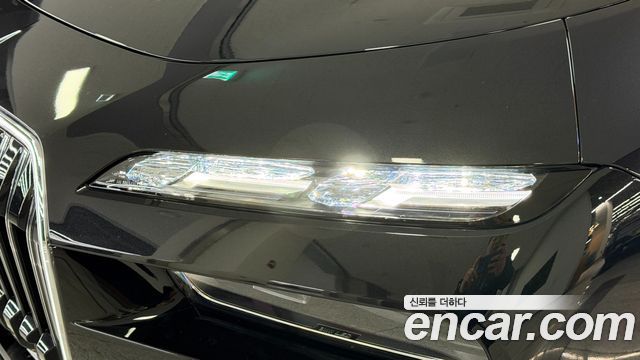 BMW 7-Series 740i xDrive M Sport