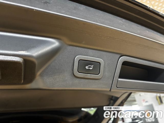 Land Rover Range Rover Velar 3.0 P380 R-Dynamic SE