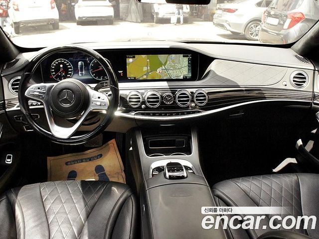 Mercedes-Benz S-Class Maybach S560 4MATIC
