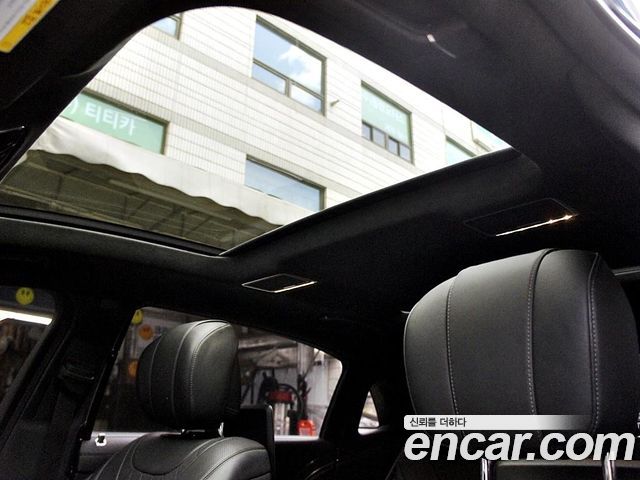 Mercedes-Benz S-Class Maybach S560 4MATIC
