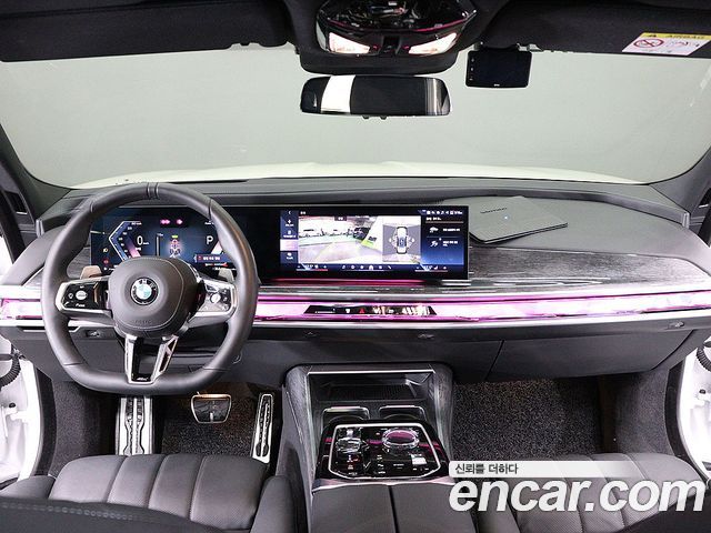 BMW 7-Series 740i xDrive M Sport