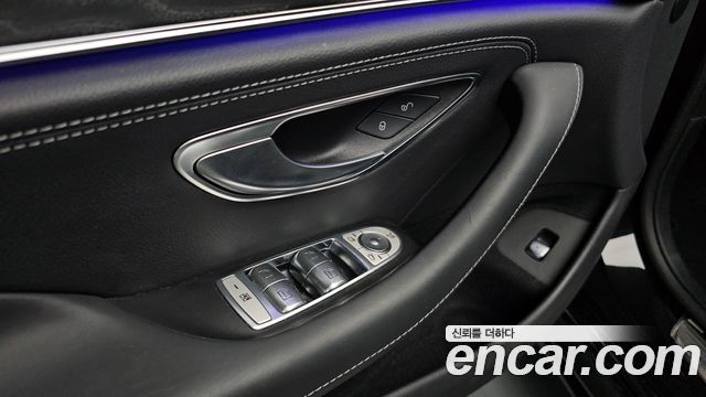 Mercedes-Benz CLS-Class CLS300d AMG Line