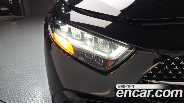 Mercedes-Benz CLS-Class CLS300d AMG Line