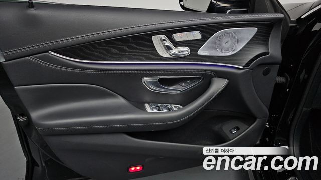 Mercedes-Benz CLS-Class CLS300d AMG Line