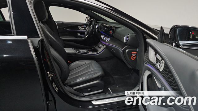 Mercedes-Benz CLS-Class CLS300d AMG Line