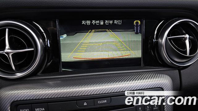 Mercedes-Benz SLC-Class SLC200
