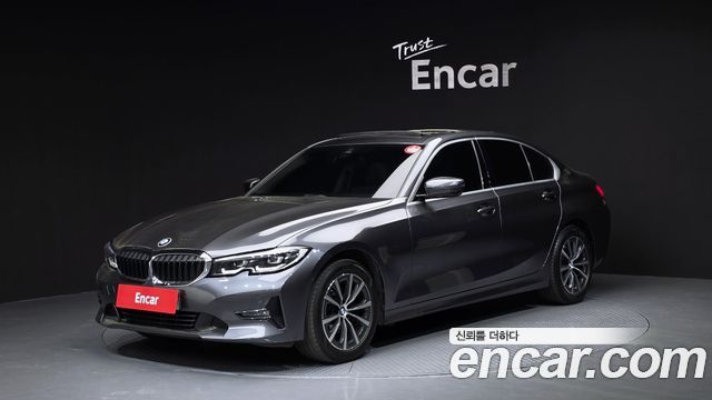 BMW 3-Series 320i