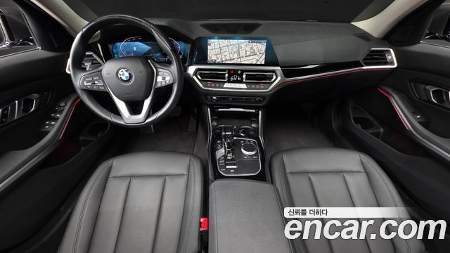 BMW 3-Series 320i