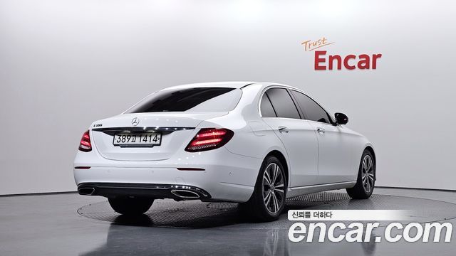 Mercedes-Benz E-Class E300 Avantgarde