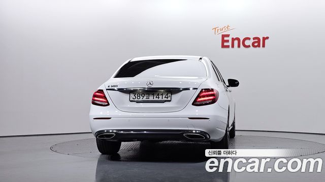 Mercedes-Benz E-Class E300 Avantgarde