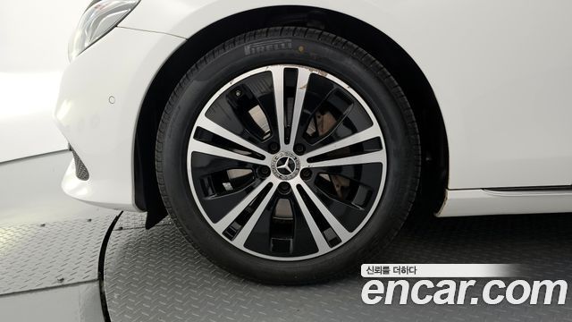 Mercedes-Benz E-Class E300 Avantgarde