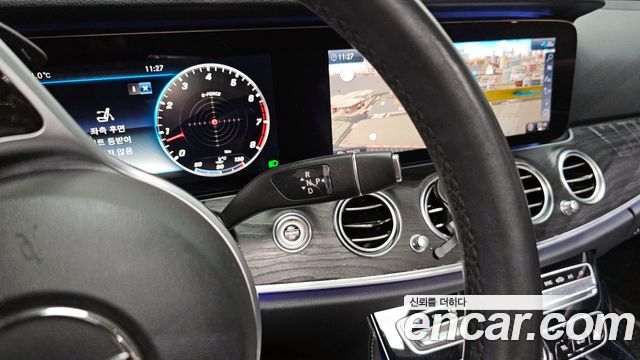 Mercedes-Benz E-Class E300 Avantgarde