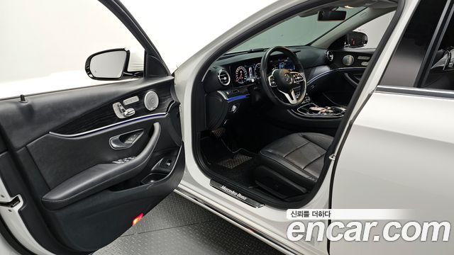 Mercedes-Benz E-Class E300 Avantgarde
