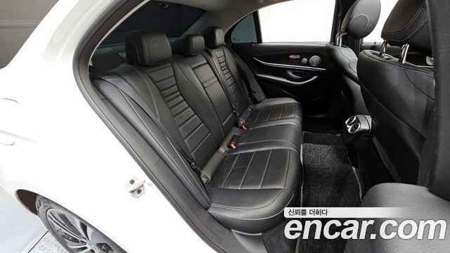 Mercedes-Benz E-Class E300 Avantgarde