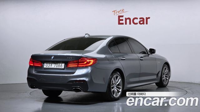 BMW 5-Series 530i M Sport Package Plus