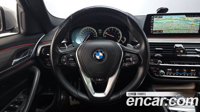 BMW 5-Series 530i M Sport Package Plus