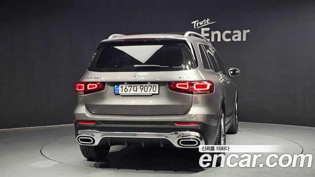 Mercedes-Benz GLB-Class GLB250 4MATIC
