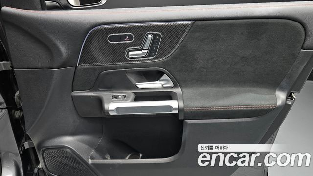 Mercedes-Benz GLB-Class GLB250 4MATIC