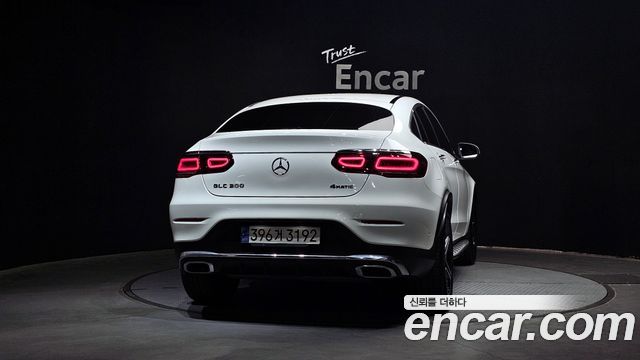 Mercedes-Benz GLC-Class GCL300 4MATIC Coupe