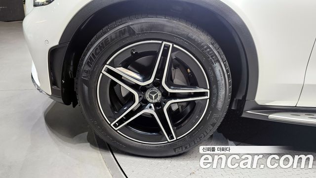 Mercedes-Benz GLC-Class GCL300 4MATIC Coupe