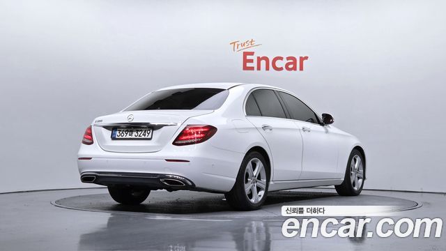 Mercedes-Benz E-Class E200 Avantgarde