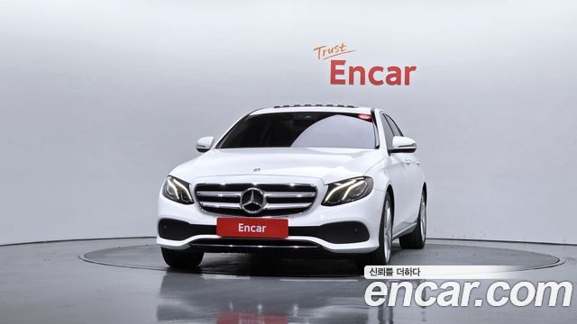 Mercedes-Benz E-Class E200 Avantgarde