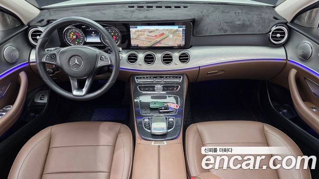 Mercedes-Benz E-Class E200 Avantgarde