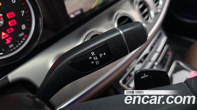 Mercedes-Benz E-Class E200 Avantgarde