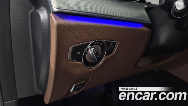 Mercedes-Benz E-Class E200 Avantgarde