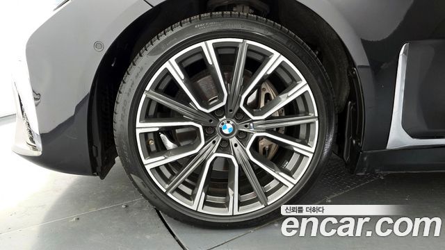 BMW 7-Series 730Ld xDrive M Sport