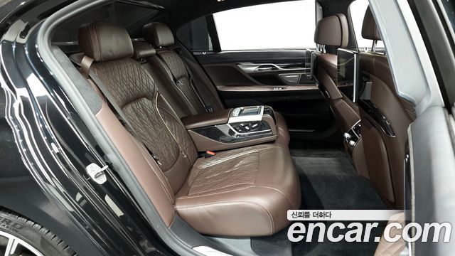 BMW 7-Series 730Ld xDrive M Sport