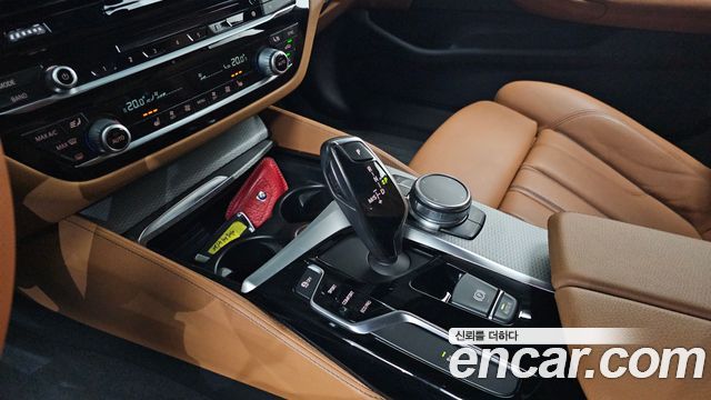 BMW 5-Series 520d M Sport package