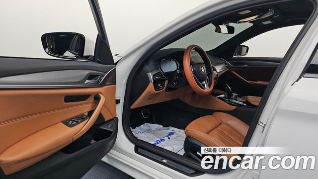 BMW 5-Series 520d M Sport package
