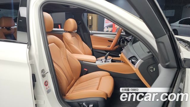 BMW 5-Series 520d M Sport package