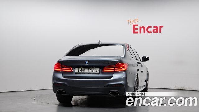 BMW 5-Series 530i M Sport Package Plus