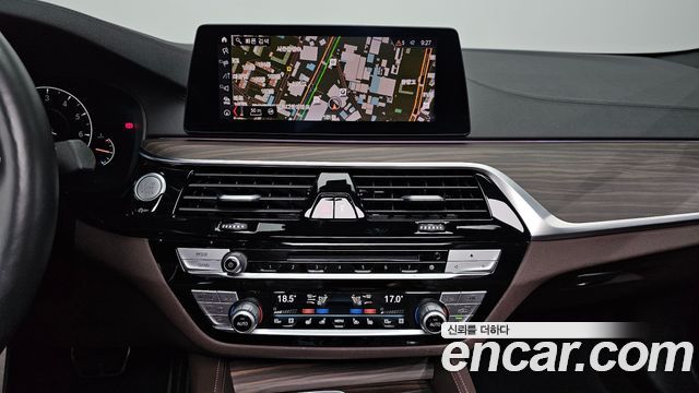 BMW 5-Series 530i M Sport Package Plus