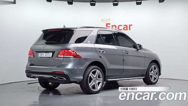 Mercedes-Benz GLE-Class GLE350 d 4MATIC