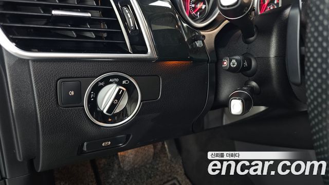 Mercedes-Benz GLE-Class GLE350 d 4MATIC