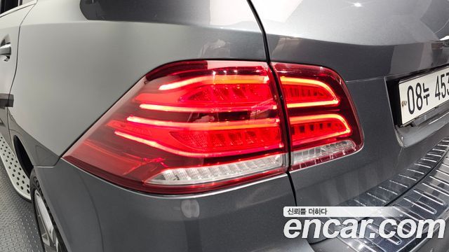 Mercedes-Benz GLE-Class GLE350 d 4MATIC