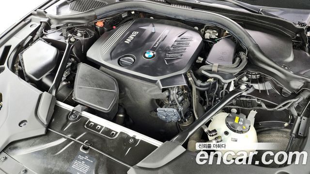 BMW 5-Series 520d xDrive M Sport Package Plus
