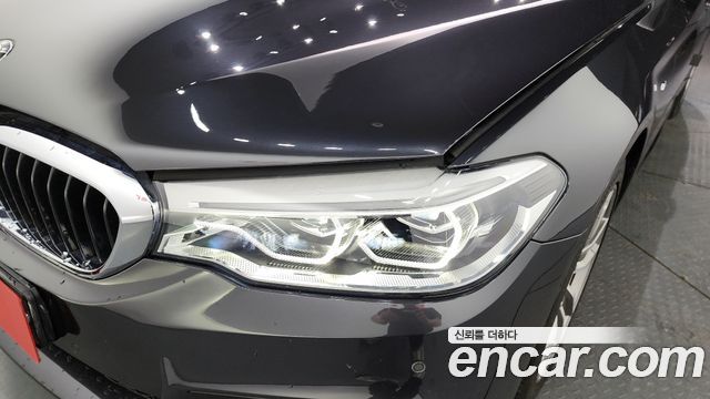 BMW 5-Series 520d xDrive M Sport Package Plus
