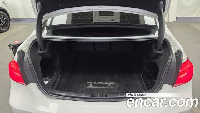 BMW 3-Series 320i M Sport