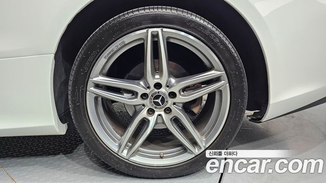 Mercedes-Benz E-Class E220d Coupe